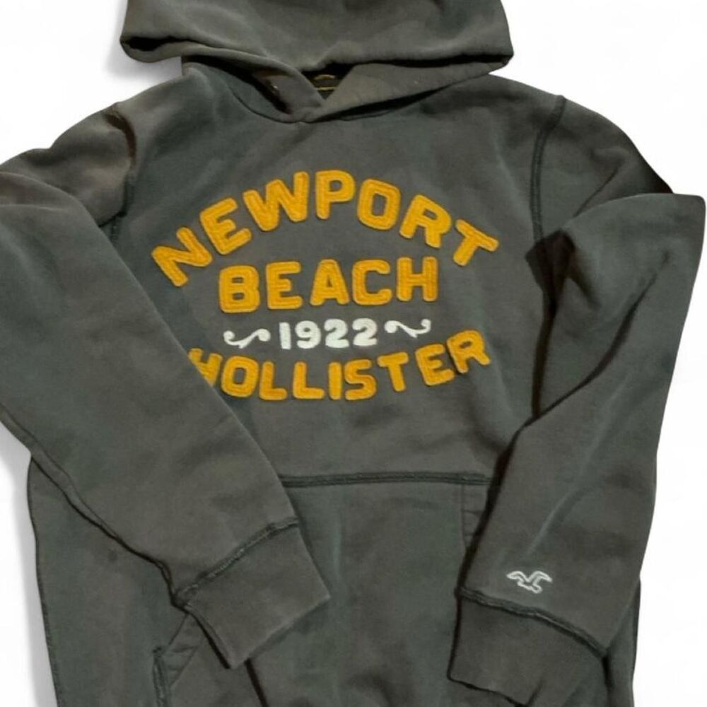 Hollister-co Women's Grey and Yellow Hoodie